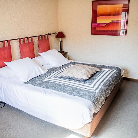 Hotel Les Ardillieres Du Pont D'Oye Habay-la-Neuve Δωμάτιο φωτογραφία